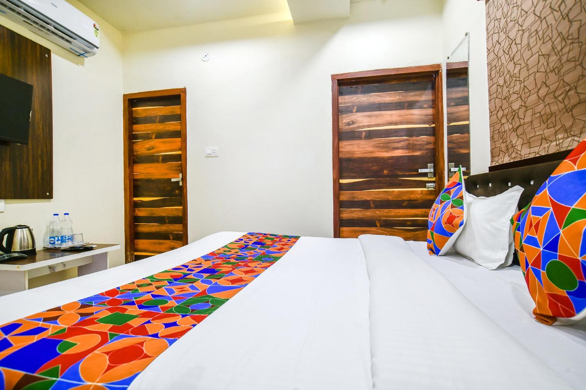 Fabhotel Crown Park Indore Exteriör bild